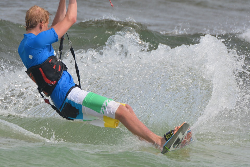 Pratiquer le kitesurf en toute sécurité, possible?